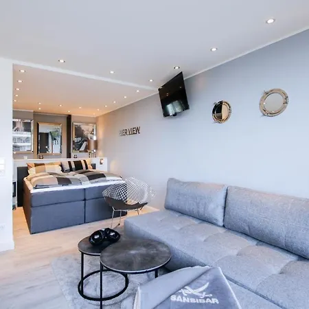 Pier View Apartment *
